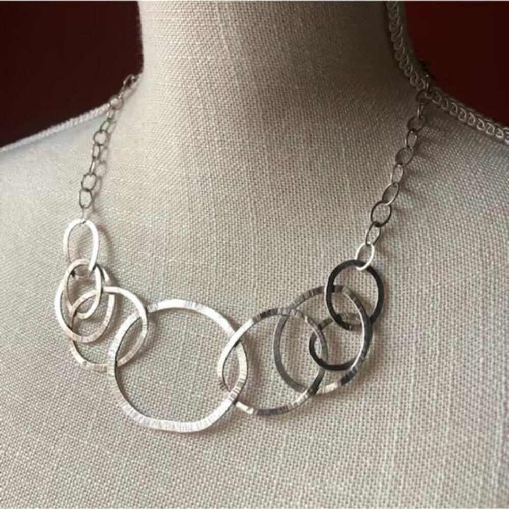 Silpada Sterling Silver Bib Necklace Pop the Bubbly N2450 $179 Circle Link